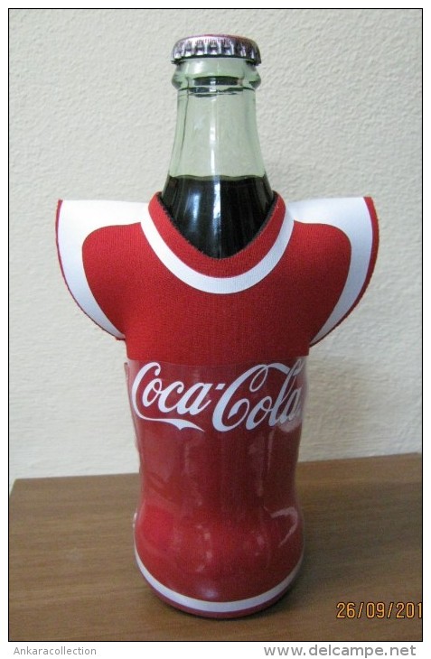 AC - COCA COLA  EMPTY BOTTLE & CROWN CAP TURKISH FOOTBALL NATIONAL TEAM NAMES SOCCER - 7 - GOKHAN - Bottles