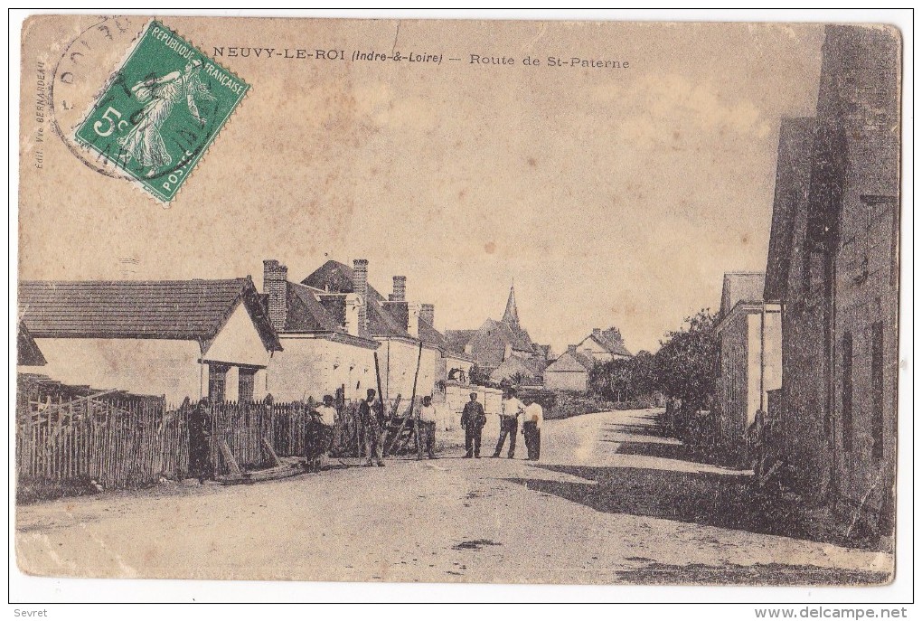 NEUVY-LE-ROI. - Route De St-Paterne - Neuvy-le-Roi