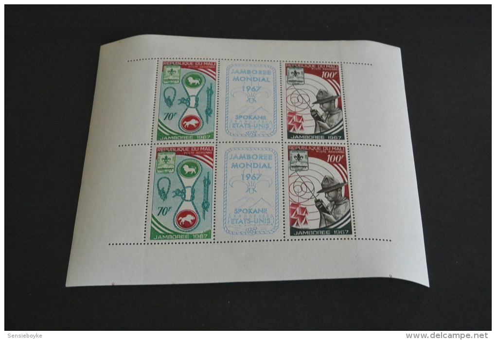 GR69 - Bloc -plie On Left Uppercorner-MNH Mali- 1967- SC. C49-50- Jamboree Mondial - Non-normalised Shipment - Nuovi