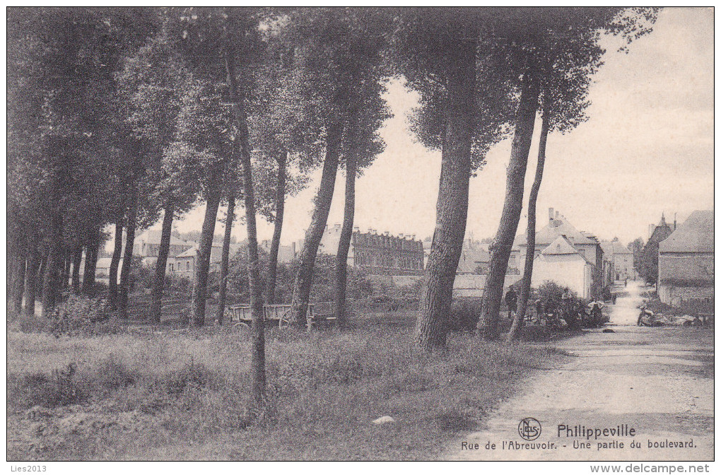 Philippeville, Rue De L´abreuvoir;  2 Scans - Philippeville