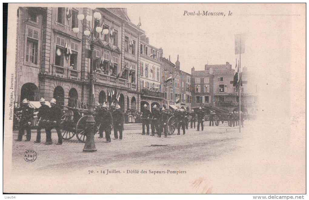 PONT à MOUSSON 14 Juillet Défilé Des Sapeurs-Pompiers - Pont A Mousson