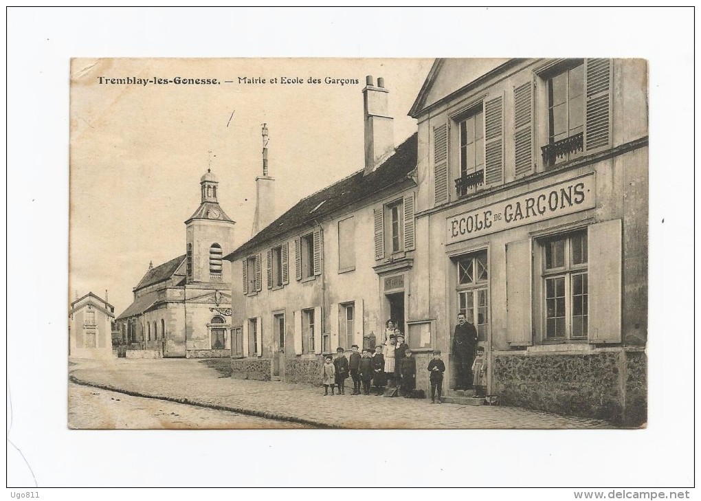 TREMBLAY-LES-GONESSE     -  Mairie Et Ecole Des Garçons - Tremblay En France