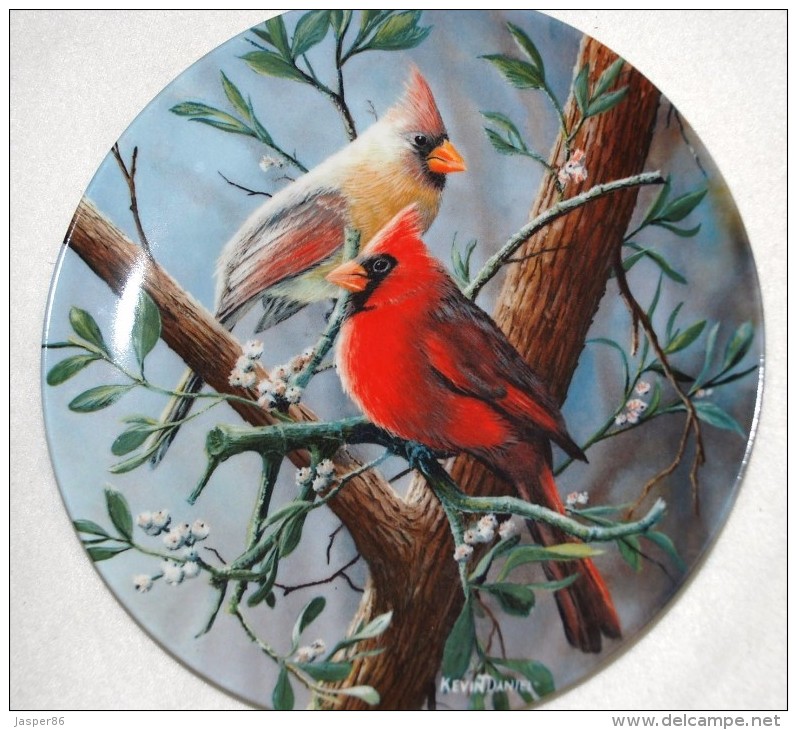 Birds, The Cardinal - KNOWLES Collectible PLATE By Kevin Daniel P51 - Sonstige & Ohne Zuordnung