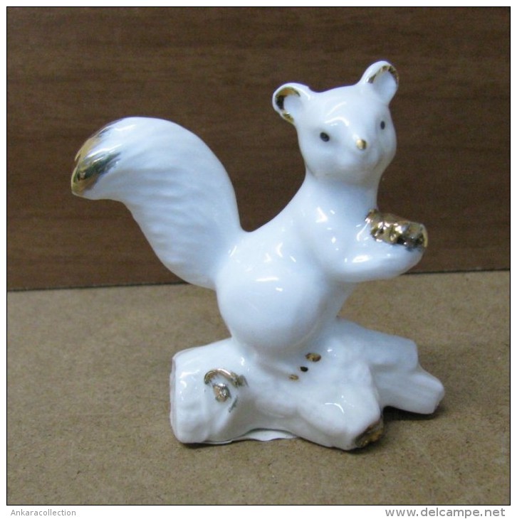 AC - KUTAHYA CERAMICS - SQUIRREL CERAMIC KNICK KNACK FIGURE FROM TURKEY - Autres & Non Classés