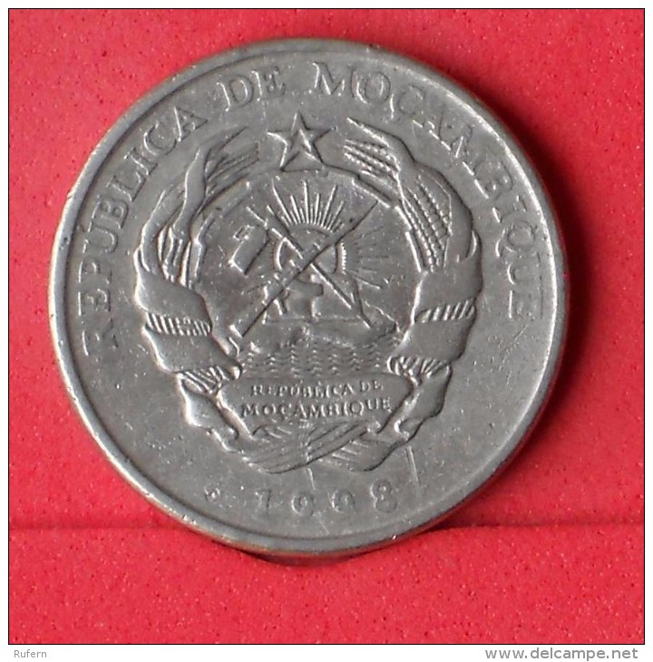 MOZAMBIQUE  5000 METICAIS 1998 -    KM# 124 - (Nº14529) - Mozambique