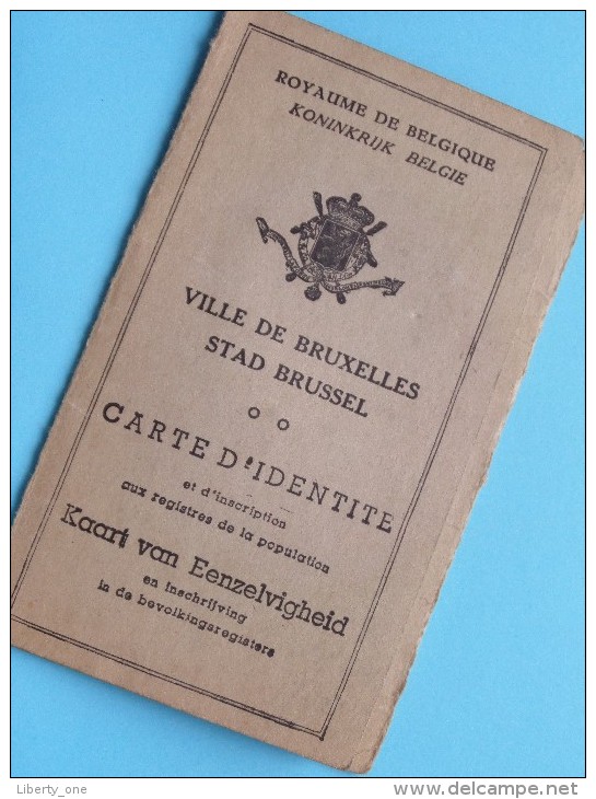 Carte D'Identite / Eenzelvigheid BRUSSEL Denkens Marcel 22 Apr 1916 / Anno 1943 ( Voir Photo Pour Détail ) ! - Non Classés