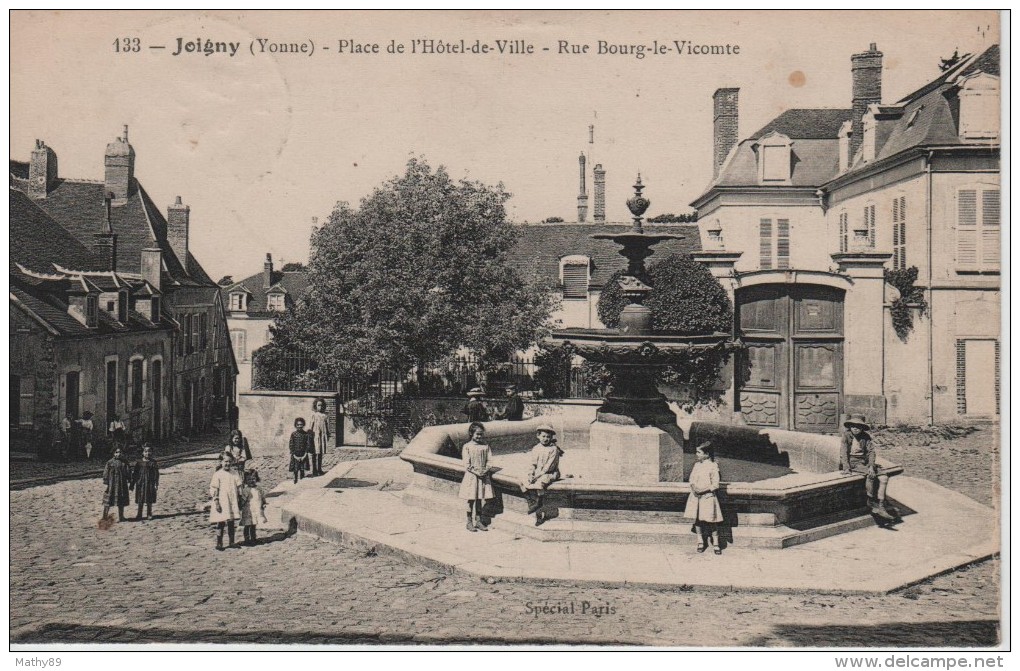 CPA 89. YONNE. JOIGNY.PLACE DE L HOTEL DE VILLE - RUE BOURG LE VICOMTE - Joigny