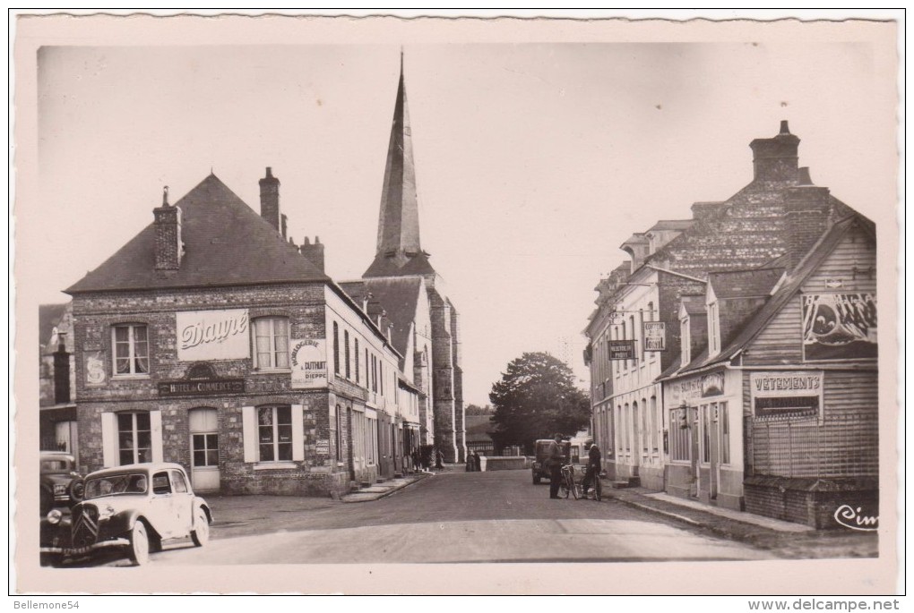 D.76- Cp Photo- Offranville- Rue De L'église  (non Voyagée) - Offranville