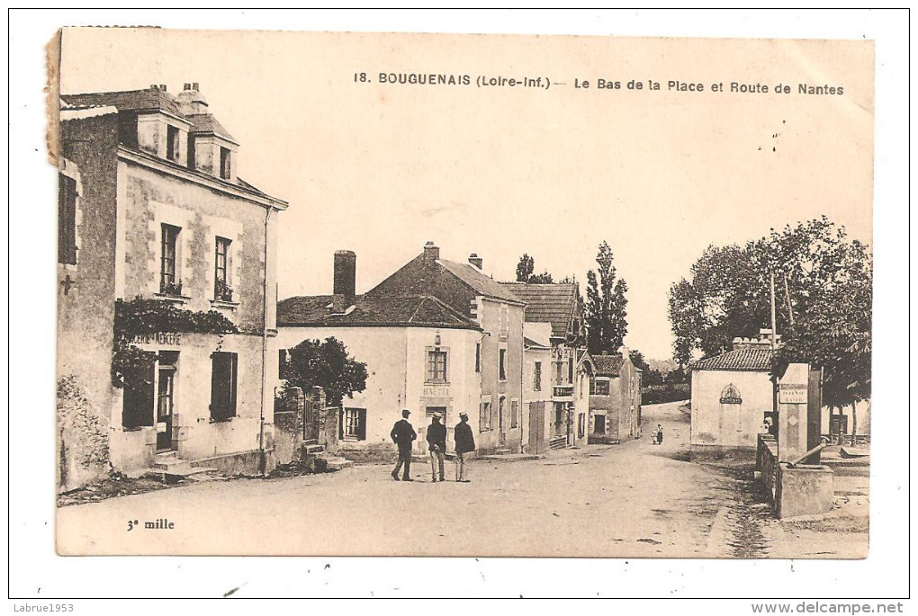 Bouguenais-Le Bas De La Place Et Route De Nantes-Mercerie (B.1393) - Bouguenais