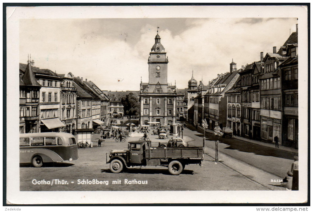 1746 - Ohne Porto - Alte Foto Ansichtskarte - Gotha Schloßberg Mit Rathaus - Auto LKW Bus - Gel 1958 - Bad Klosterlausnitz