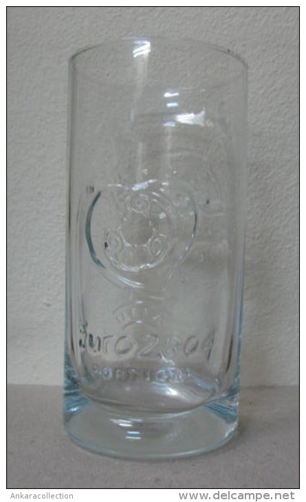 AC - COCA COLA 2004 UEFA EUROPEAN CHAMPIONSHIP PORTUGAL GLASS IN ORIGINAL BOX - Becher, Tassen, Gläser