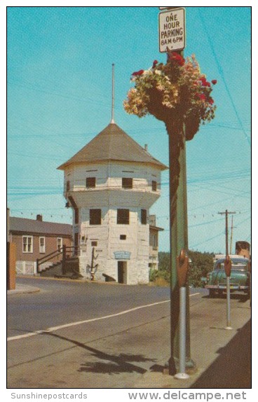 Canada The Bastion And Flower Baskets Nanaimo British Columbia - Nanaimo