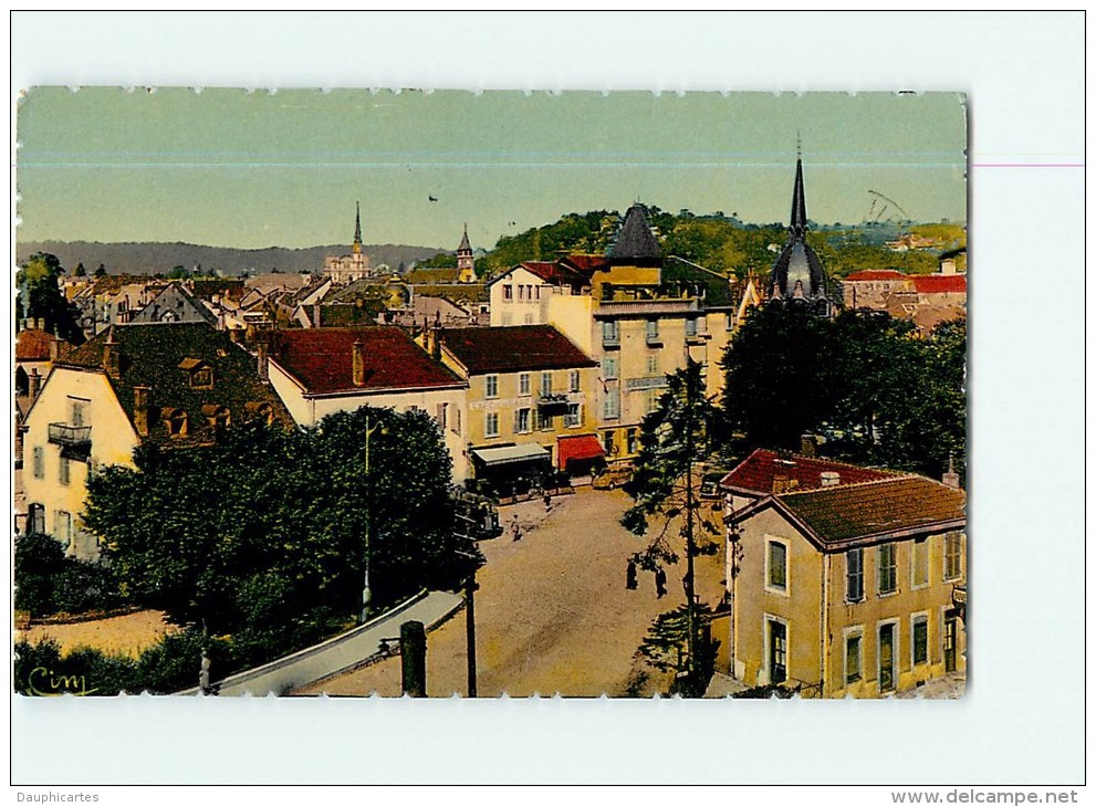 MONTBELIARD - Vue Générale Place De La GARE - CPSM Couleur - 2 Scans - Montbéliard