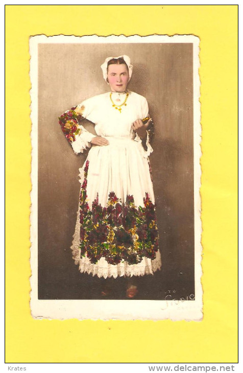 Postcard - Croatia, National Costume   (21709) - Europa