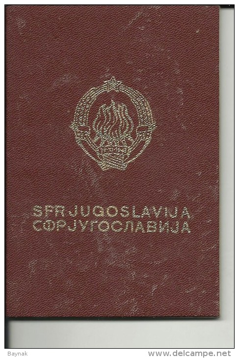 PM49  --  SFR  YUGOSLAVIA  ---    PASSPORT  --  1970  --  YOUNG MAN, 20 YEAR - Historische Dokumente