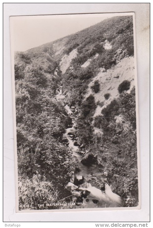 CPA  PHOTO THE WATER FALL CLEE HILL (voir Timbre) - Shropshire