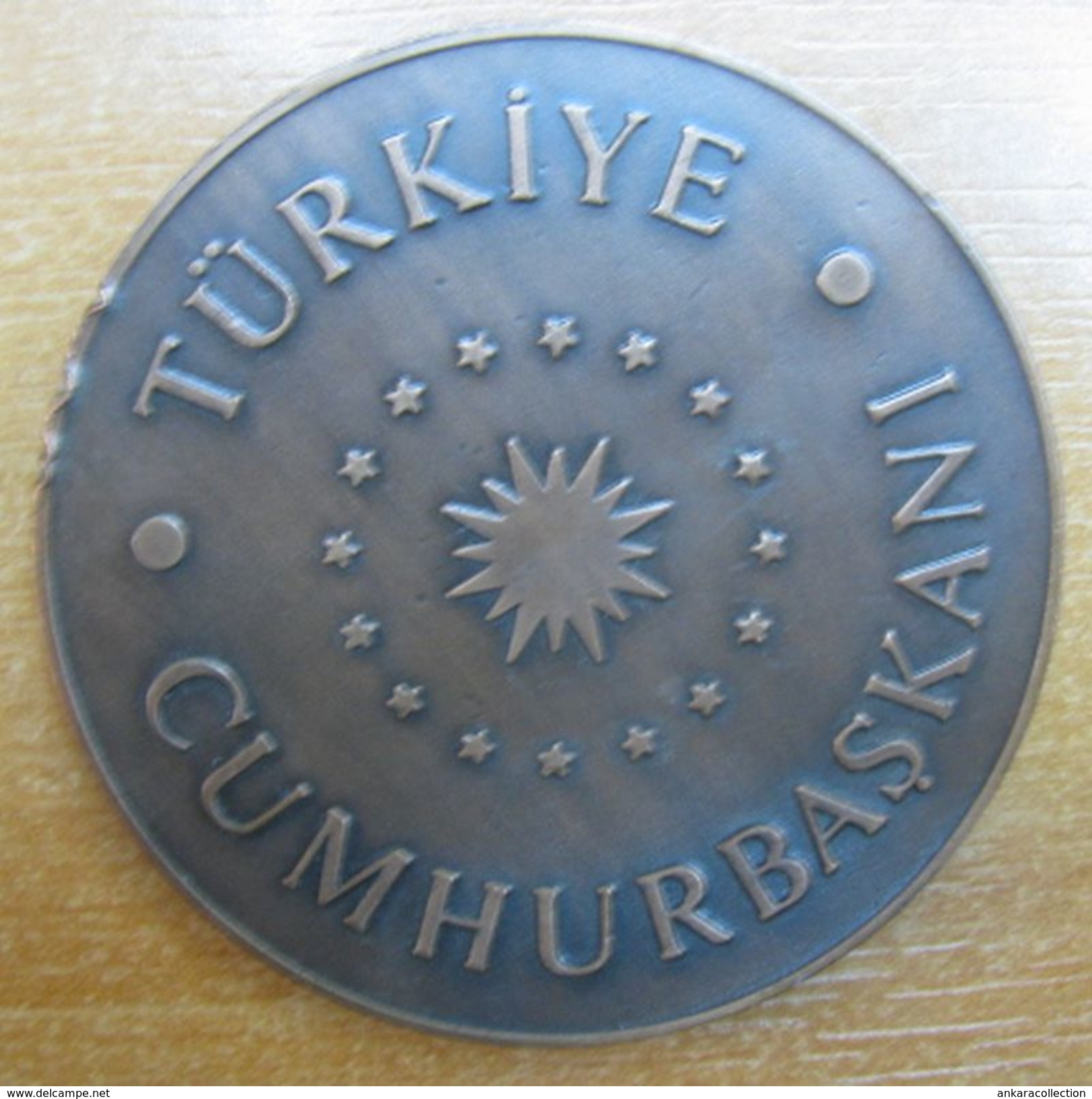 AC - COAT OF ARMS OF PRESIDENCY OF REPUBLIC OF TURKEY BRONZE MEDAL MEDALLION FROM TURKEY - Monarchia / Nobiltà