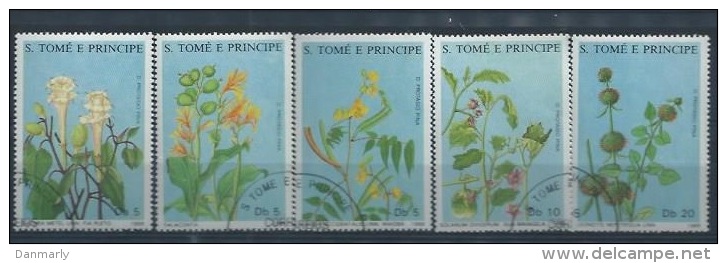 ST TOME & PRINCIPE : Y&T N° 904 à 908 " Fleurs Médicinales " - Piante Medicinali
