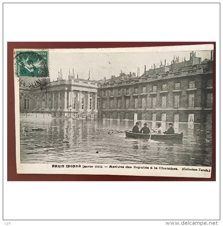 Paris Inondé  Arrivée Des Députés à La Chambre  Collection Taride - Paris Flood, 1910