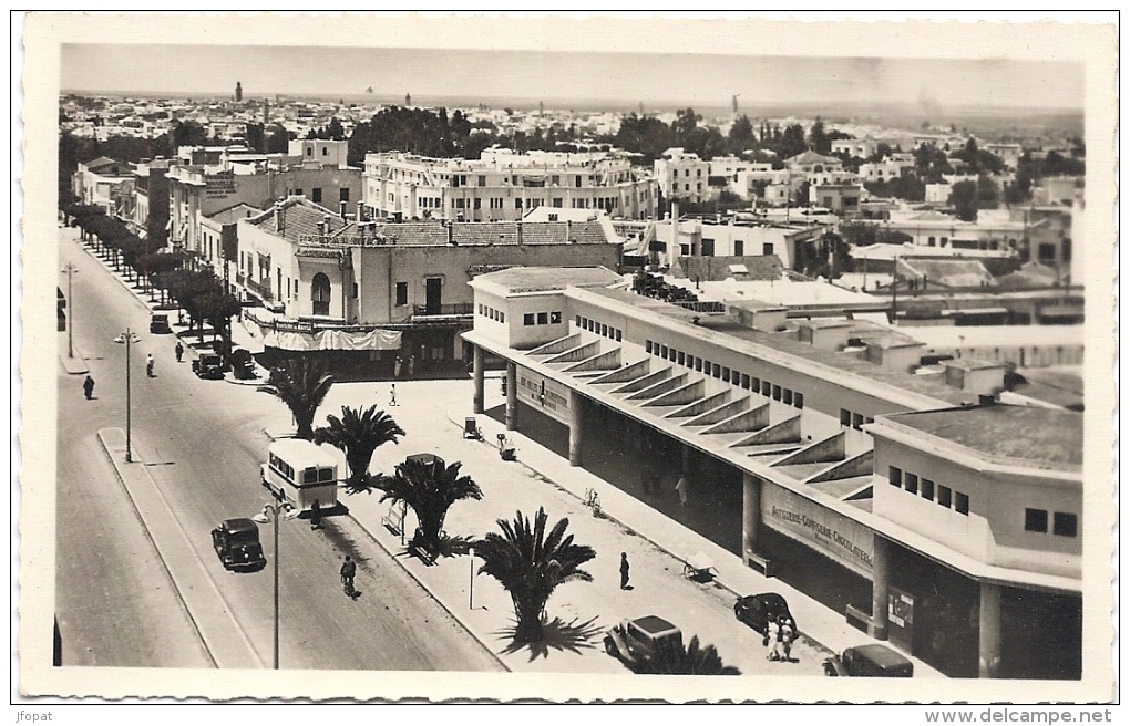 MAROC - MEKNES Avenue Mezergues Et Marché - Meknès