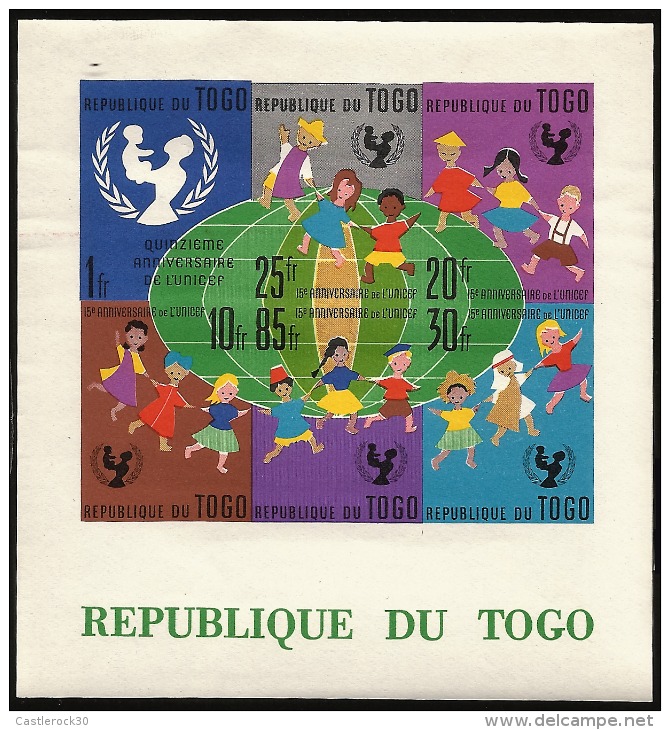 B)1961 TOGO, EMBLEM, CHILDREN AND GLOBE, UNICEF,  CHILDREN OF VARIOUS RACES DANCING AROUND THE GLOBE, 15TH ANNIVERSARY - Togo (1960-...)