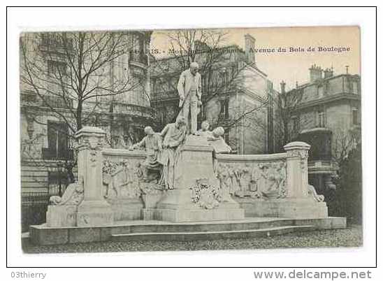 CPA 75 PARIS MONUMENT D'ALPHAND AVENUE DU BOIS DE BOULOGNE - Statues