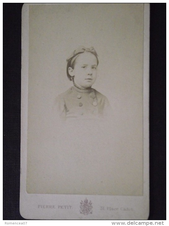 JEUNE GARCON;;;ou FILLE (?) - CDV Par Pierre Petit, Photographe à PARIS - Fin XIXe Siècle - A Voir ! - Old (before 1900)