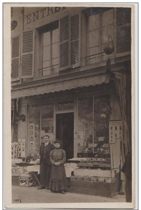 CPA PHOTO 75 PARIS X 184 Rue Du Faubourg Saint Martin Commerce Articles Pour La Coiffure Peignes 1907 Rare - Arrondissement: 10