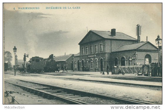 BELGIQUE MARIEMBOURG / Intérieur De La Gare / - Autres & Non Classés