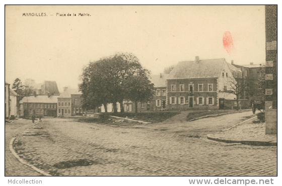 BELGIQUE MAROILLES / Place De La Mairie / - Autres & Non Classés