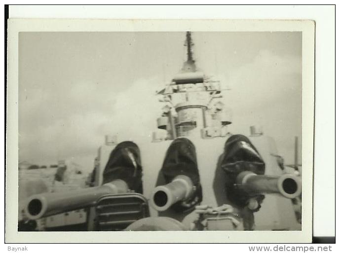 CHINA   --  SHANGHAI  --  ORIGINAL PHOTO  --  SHIP  ,,  USS GARDINERS BAY  AVP - 39 ,, IN SHANGHAI  --   7,9 Cm X 5,7 Cm - Boats