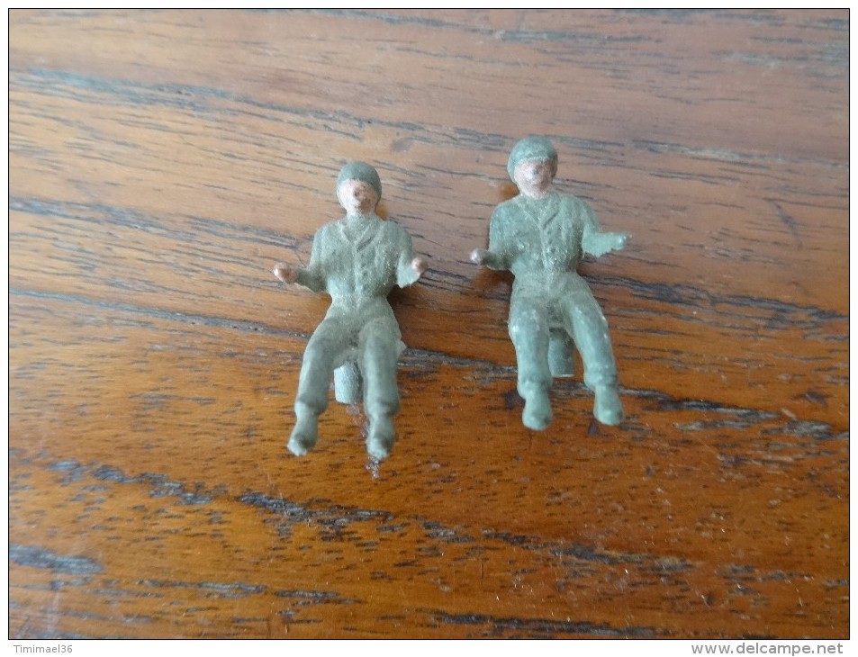 Figurine Militaire 1/43  Chauffeur  Pour Dinky Solido Cij Corgi ... Lot De 2 - Militares