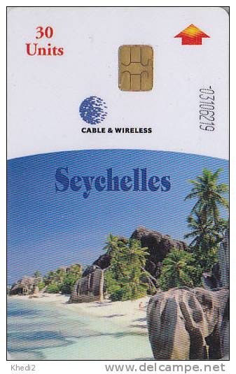 Télécarte à Puce Afrique 30 U - SEYCHELLES - Plage & Palmiers - Beach & Palmtrees - Africa Chip Phonecard - Seychelles