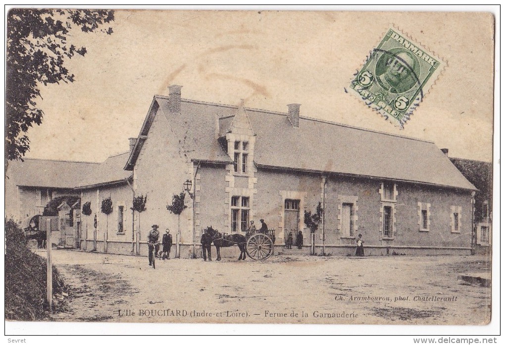 L´ILE BOUCHARD. -  Ferme De La Garnauderie. Attelage. Cliché RARE - L'Île-Bouchard