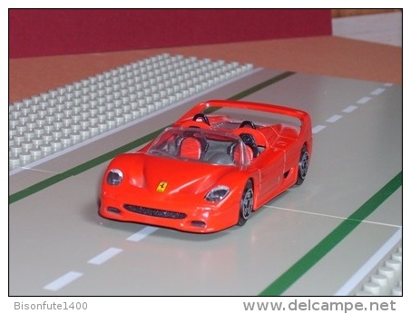 FERRARI F50 Rouge - échelle 1/43ème - Burago