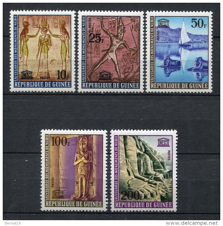 Rep Guinea 1964. Yvert 208-12 ** MNH. - Guinea (1958-...)