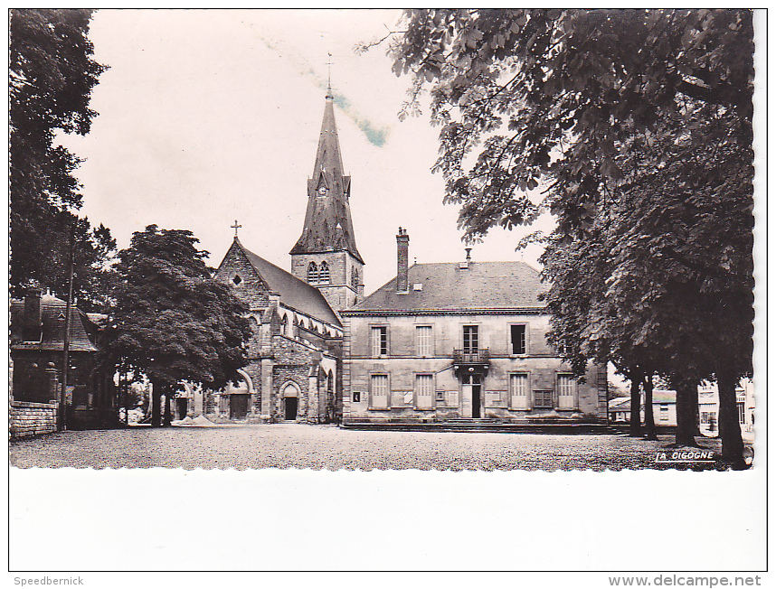 25704  Suippes - L'église Et L'hotel De Ville -MA 806 Ed Duclos La Cigogne - - Autres & Non Classés