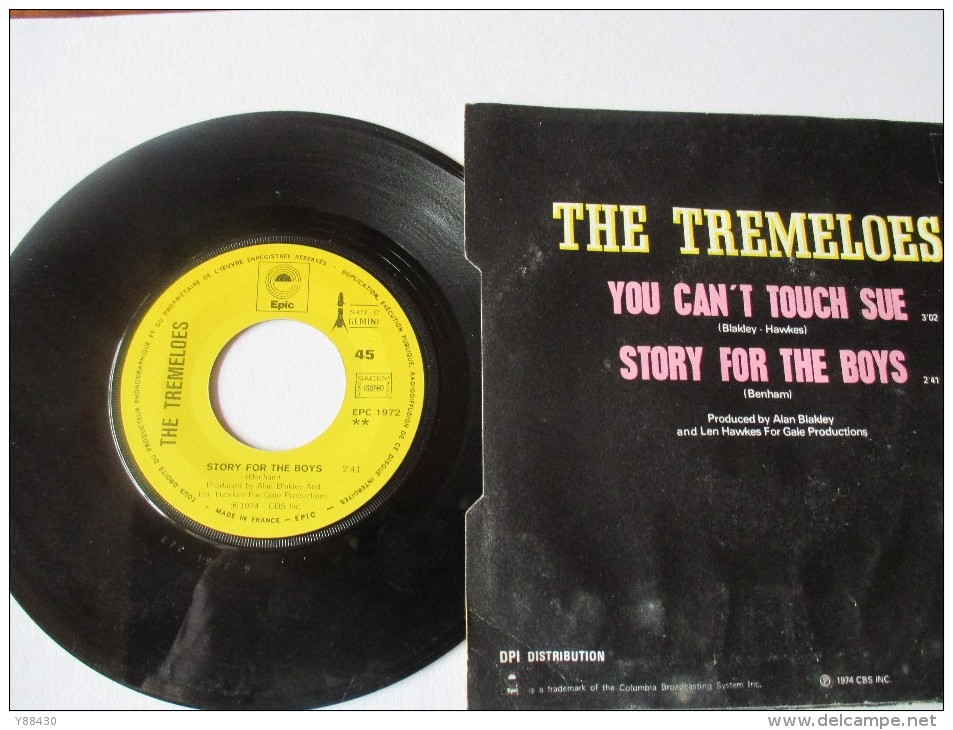 THE TREMELOES   ---   YOU CAN' T  TOUCH SUE   &   STORY FOR THE BOYS   --  2 Photos - Disco, Pop