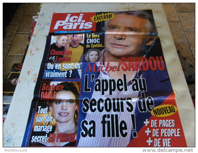 AFFICHE ICI PARIS MICHEL SARDOU REGARDEZ MES VENTES ! J´EN AI D´AUTRES - Tijdschriften & Catalogi