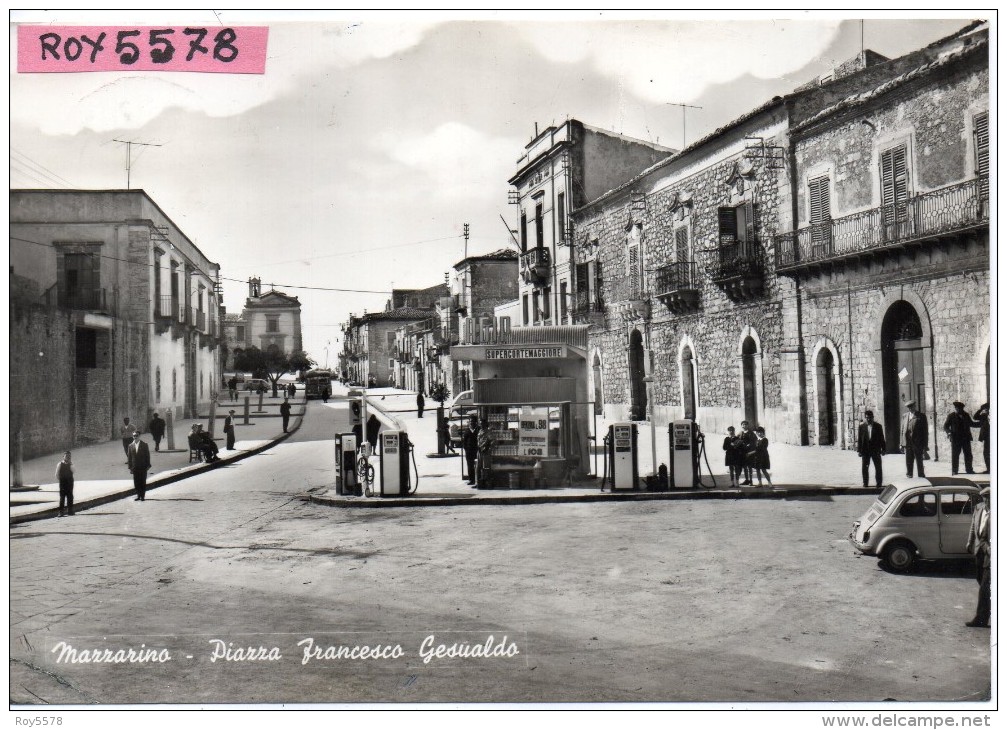 Sicilia-caltanissetta-mazzarino Piazza Francesco Gesualdo Veduta Benzinaio Animatissima - Altri & Non Classificati