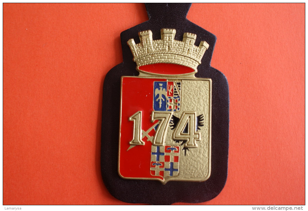 174 é ROYAL BRITISH ARMY AWARD A MEDAL TO MILITARY BADGE VIRGIN MÉDAILLE INSIGNE MILITAIRE PUCELLE - Grande-Bretagne