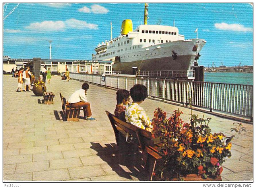 BATEAU DE CROISIERE - " OSLO KAÏ " à KIEV ( Deutschland ) CPSM GF 1971 - Cruise Ship Kreuzfahrtschiff Cruiseschip - Dampfer