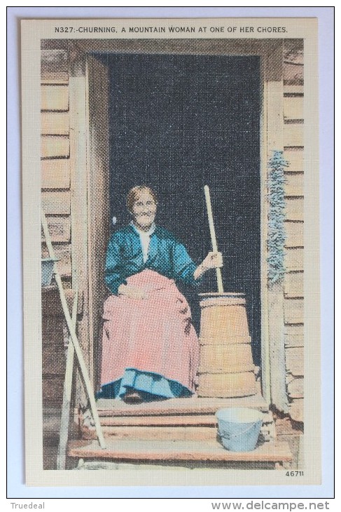 CHURNING, A MOUNTAIN WOMAN AT ONE OF HER CHORES, North Carolina - Amérique
