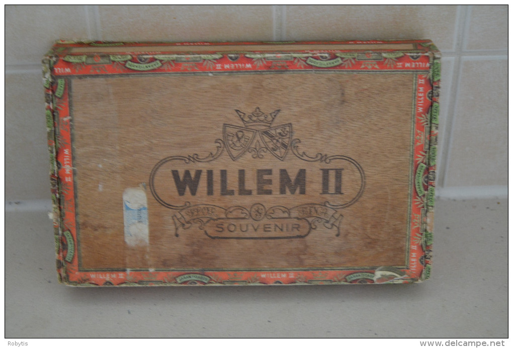 Tobacco Box Willem II Sigaren Fabriken Walkens Ward - Holland - Empty Tobacco Boxes