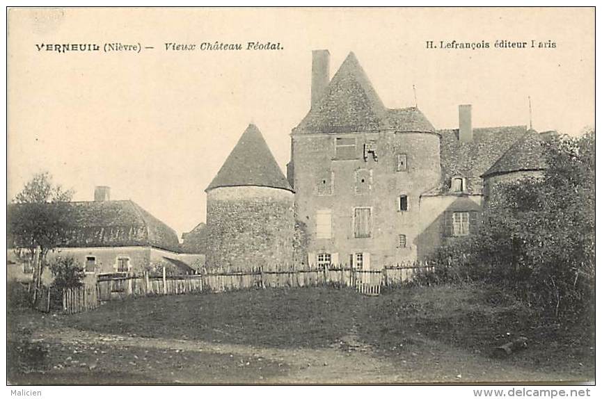 - Nievre -ref-A 293- Verneuil -  Vieux Chateau Feodal - Chateaux - Carte Bon Etat - - Autres & Non Classés