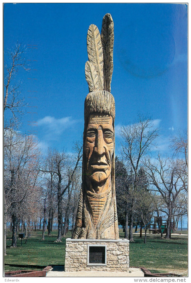 Indian Head Statue, Winnipeg Beach, Manitoba, Canada Postcard Posted 1999 Stamp - Winnipeg