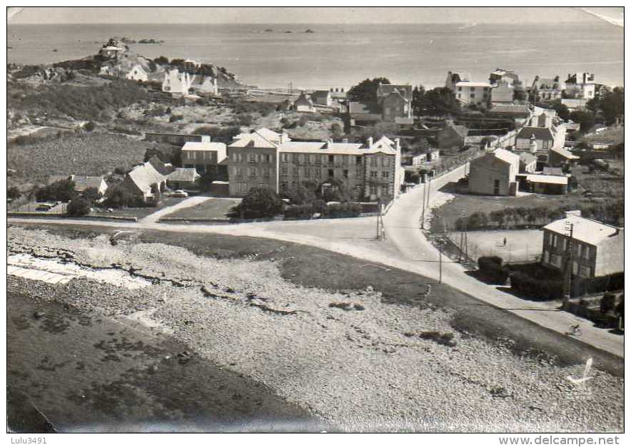 CPSM - PRIMEL-TREGASTEL (29) - Vue Aérienne Du Bourg Dans Les Années 50 - Primel