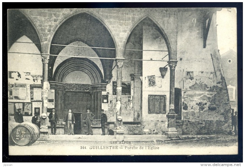 Cpa Du 05 Guillestre  -- Porche De L' église    LIOB31 - Guillestre