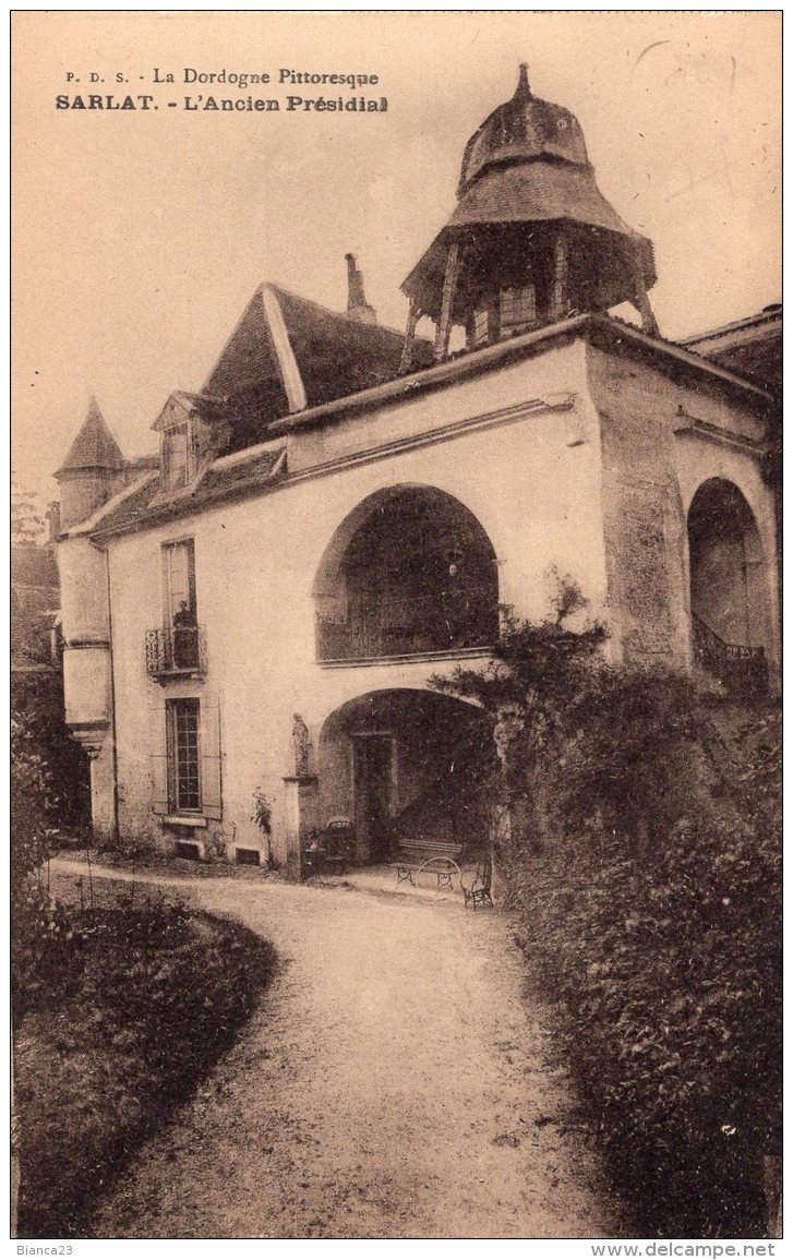 B22206 Sarlat - Ancienne Maison Consulaire Et Entrée De L' Hôtel Des Postes - Autres & Non Classés