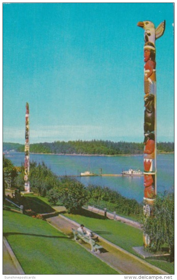 Canada Indian Totem Poles Georgia Park Nanaimo Britsh Columbia - Nanaimo